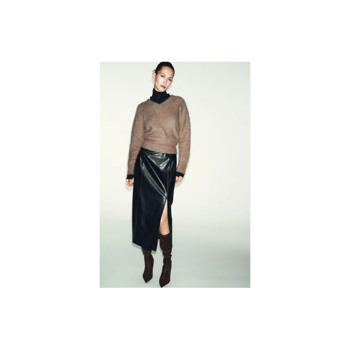 САПОГИ С ПРЯЖКОЙ И КАБЛУКОМ