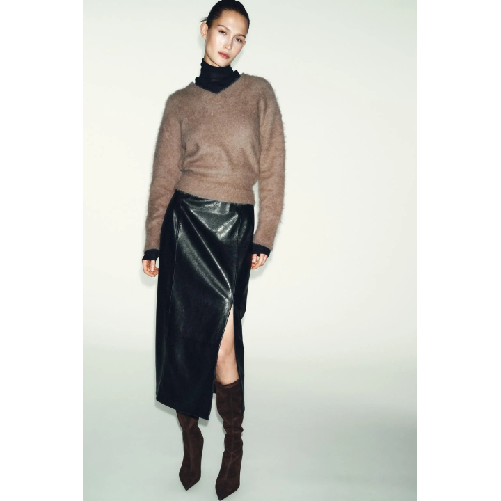 САПОГИ С ПРЯЖКОЙ И КАБЛУКОМ