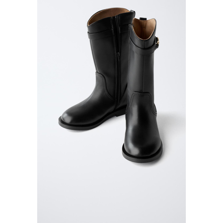 ВЫСОКИЕ САПОГИ С ПРЯЖКОЙ