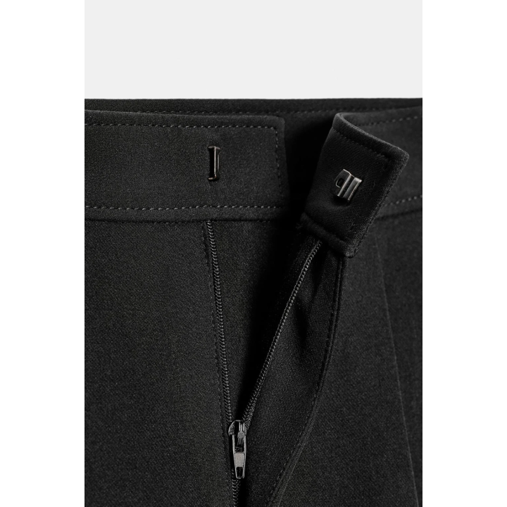 Брюки-морковки с карманами-грузовиками