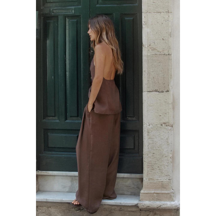 ЖИЛЕТ С ГОРЛОВИНОЙ ХАЛТЕР И УЗЛОМ