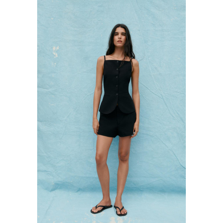 ТОП-ЖИЛЕТ С ПУГОВИЦАМИ