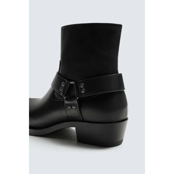 САПОГИ С РЕМНЯМИ