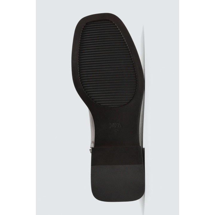 САПОГИ С ДЕКОРАТИВНОЙ СТРОЧКОЙ