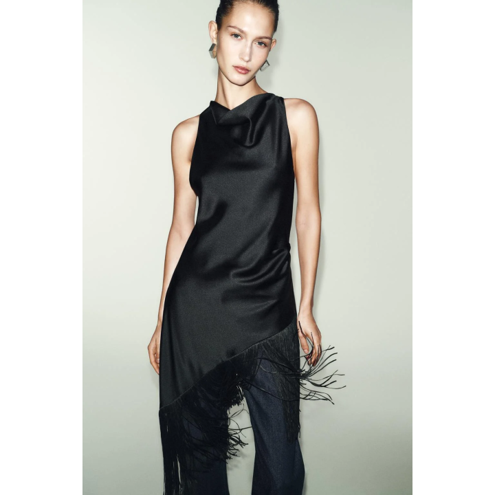 ДЛИННЫЙ АТЛАСНЫЙ ТОП С БАХРОМОЙ