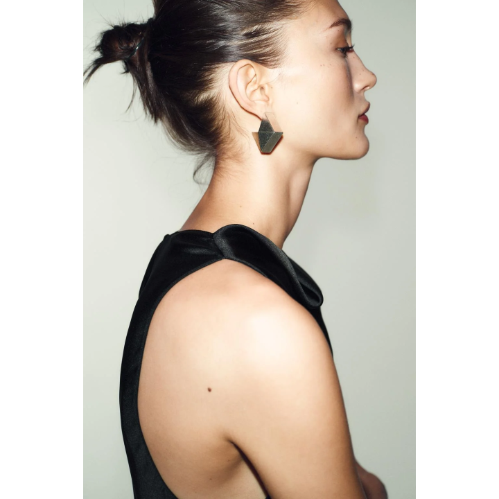 ДЛИННЫЙ АТЛАСНЫЙ ТОП С БАХРОМОЙ