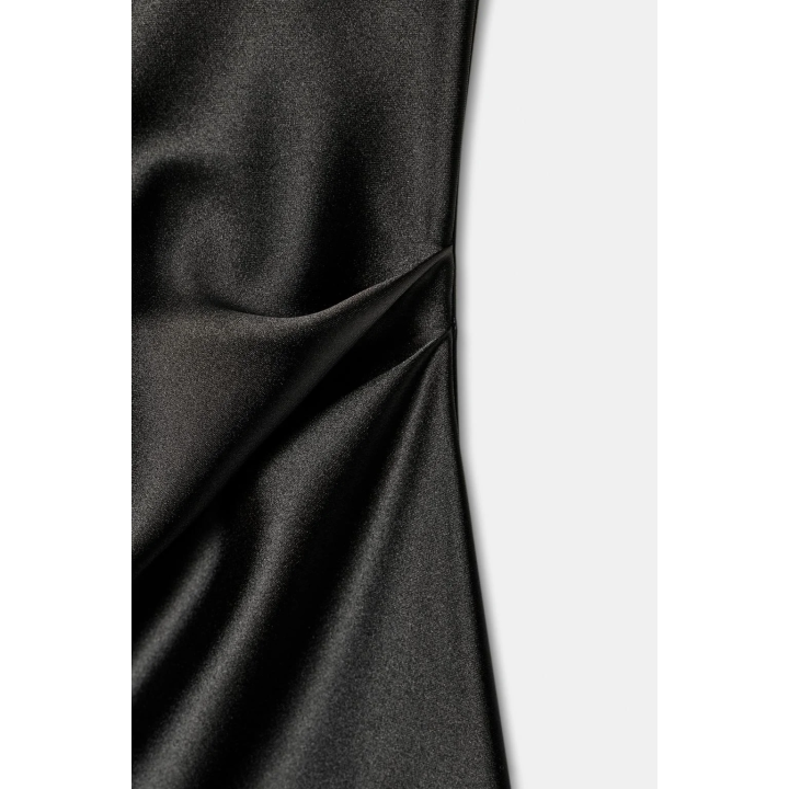 ДЛИННЫЙ АТЛАСНЫЙ ТОП С БАХРОМОЙ