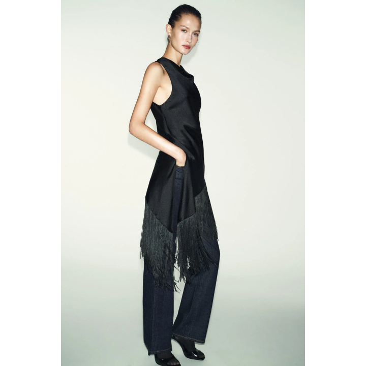 ДЛИННЫЙ АТЛАСНЫЙ ТОП С БАХРОМОЙ