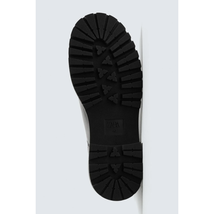 БОТИНКИ ЧЕЛСИ НА ОБЪЕМНОЙ ПОДОШВЕ