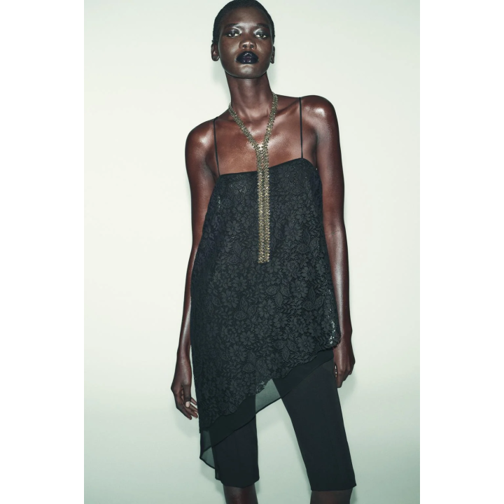 ДЛИННЫЙ АСИММЕТРИЧНЫЙ КРУЖЕВНОЙ ТОП