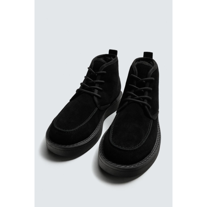 БОТИНКИ ИЗ ЗАМШИ СО ШНУРОВКОЙ