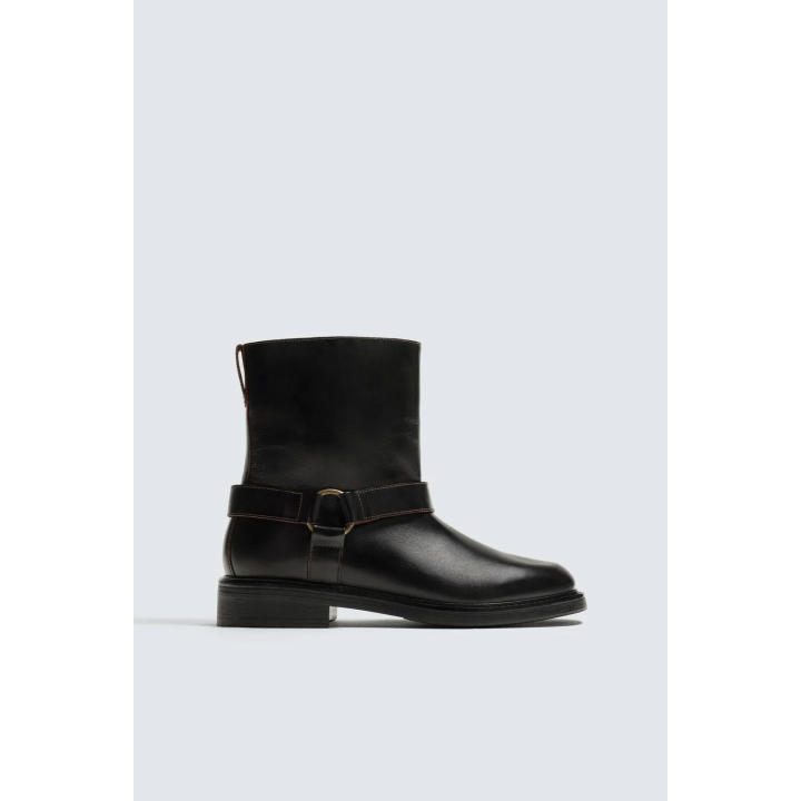 Кожаные ботинки с лямкой