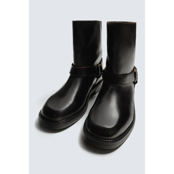 Кожаные ботинки с лямкой