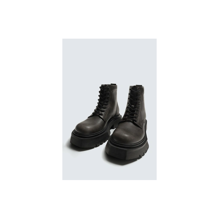 БОРЦЫ СО ШНУРОВКОЙ НА ОБЪЕМНОЙ ПОДОШВЕ С ЭФФЕКТОМ ПОТЕРТОСТИ