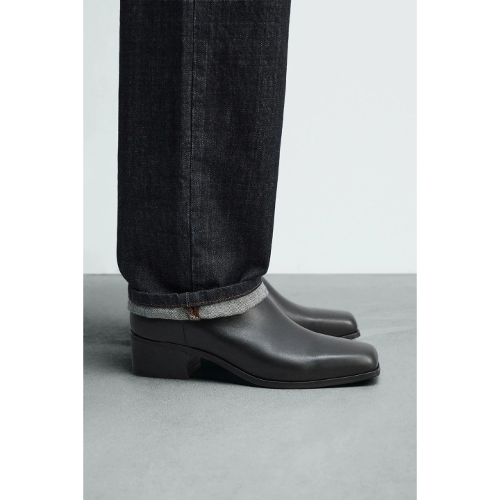 Кожаные ботильоны на каблуке