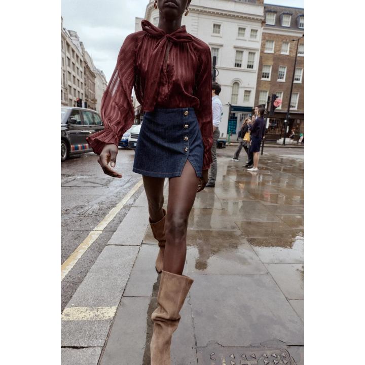 КОРОТКОЕ ПАЛЬТО ИЗ СМЕСОВОЙ ШЕРСТИ С ШАРФОМ