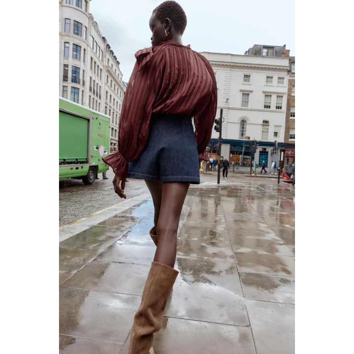 КОРОТКОЕ ПАЛЬТО ИЗ СМЕСОВОЙ ШЕРСТИ С ШАРФОМ