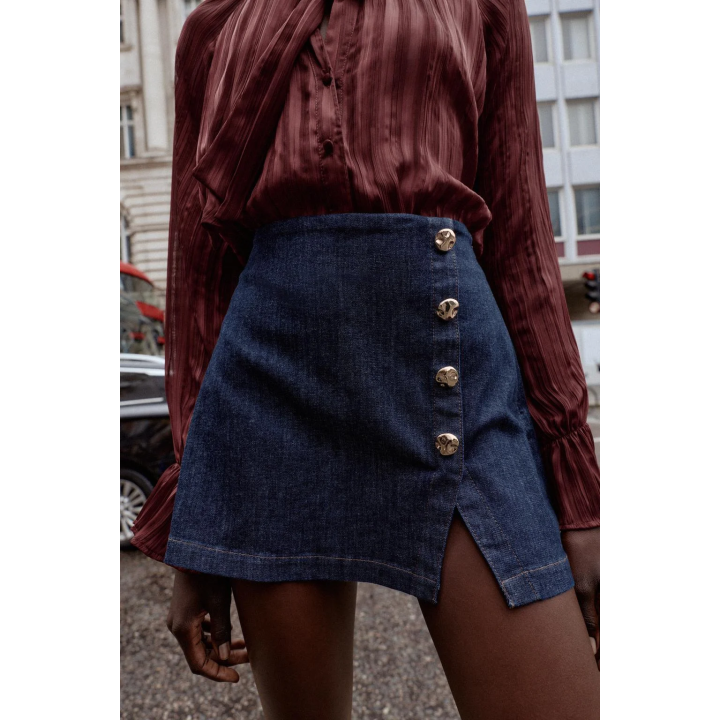 КОРОТКОЕ ПАЛЬТО ИЗ СМЕСОВОЙ ШЕРСТИ С ШАРФОМ