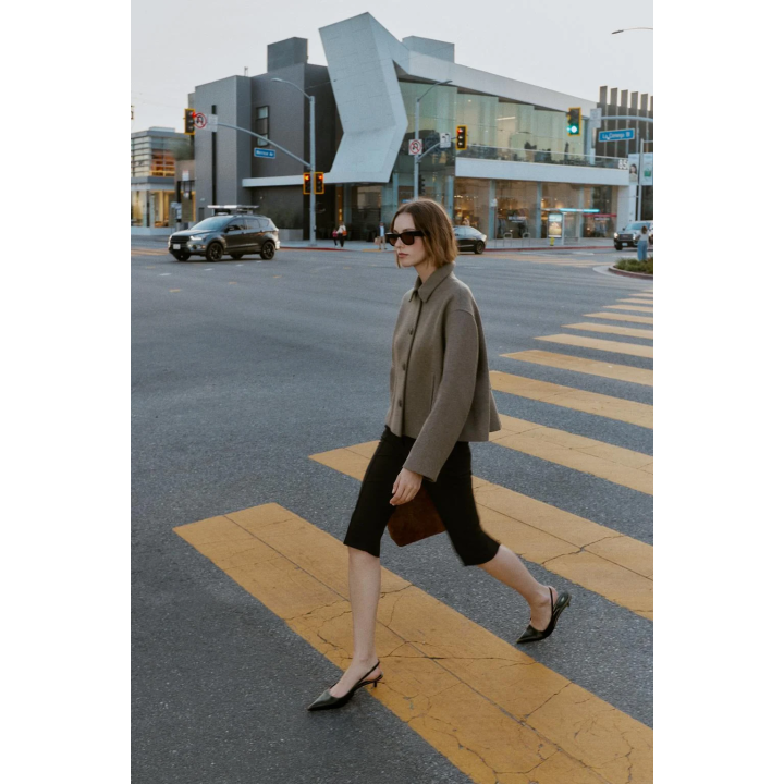 КОРОТКОЕ ПАЛЬТО ИЗ СМЕСОВОЙ ШЕРСТИ