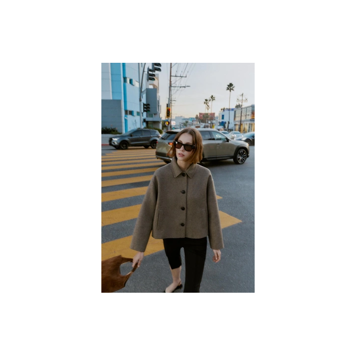 КОРОТКОЕ ПАЛЬТО ИЗ СМЕСОВОЙ ШЕРСТИ