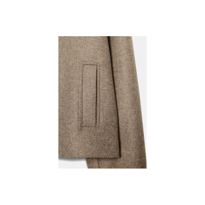 КОРОТКОЕ ПАЛЬТО ИЗ СМЕСОВОЙ ШЕРСТИ