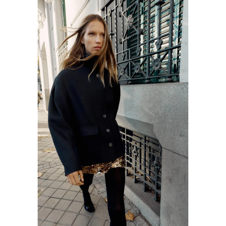 КОРОТКОЕ ПАЛЬТО ИЗ СМЕСОВОЙ ШЕРСТИ С ВОРОТНИКОМ-СТОЙКОЙ