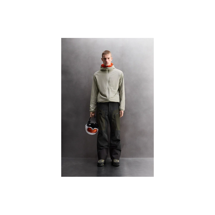 КОРОТКОЕ ПАЛЬТО ИЗ СМЕСОВОЙ ШЕРСТИ С ВОРОТНИКОМ-СТОЙКОЙ