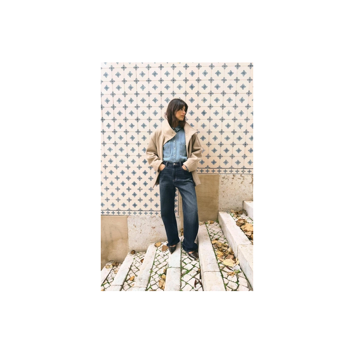 КОРОТКОЕ ПАЛЬТО ИЗ СМЕСОВОЙ ШЕРСТИ С ВОРОТНИКОМ-СТОЙКОЙ