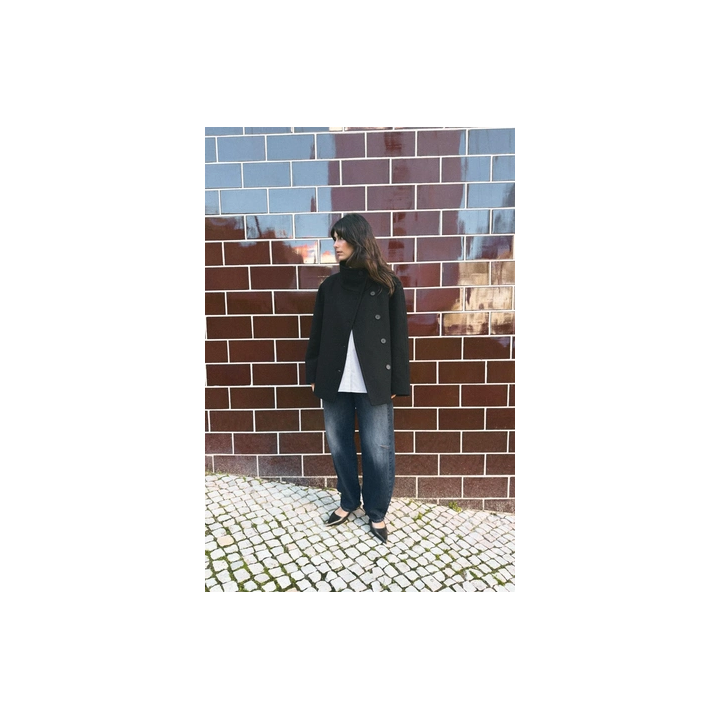 Пальто короткое с шерстью и стойкой