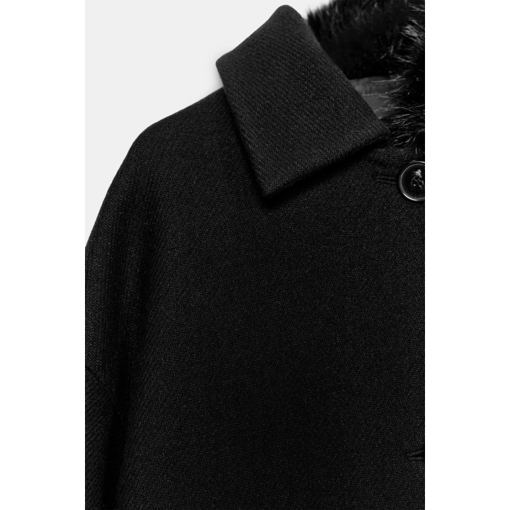 КОРОТКОЕ ПАЛЬТО ИЗ ШЕРСТИ С ЛАЦКАНАМИ ИЗ ИСКУССТВЕННОГО МЕХА