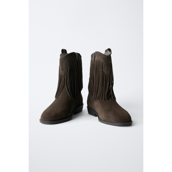 КОЖАНЫЕ БОТИНКИ В КОВБОЙСКОМ СТИЛЕ С БАХРОМОЙ