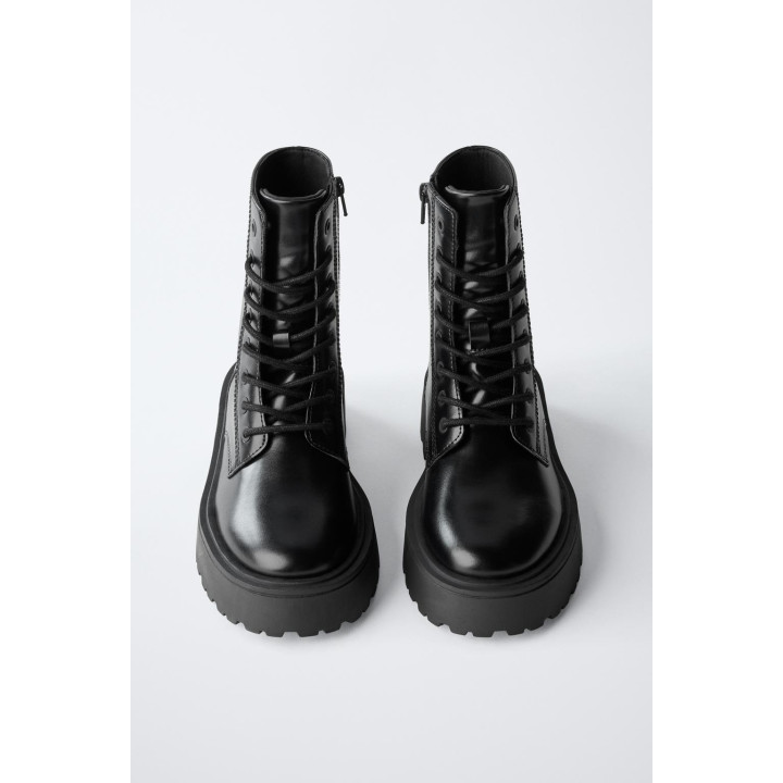 БОТИНКИ СО ШНУРОВКОЙ