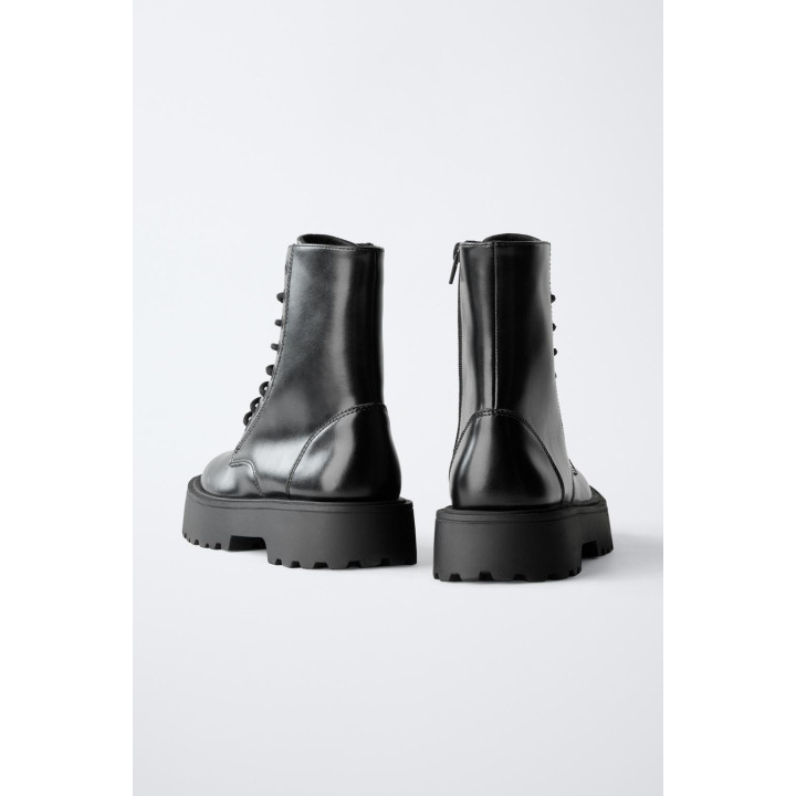 БОТИНКИ СО ШНУРОВКОЙ