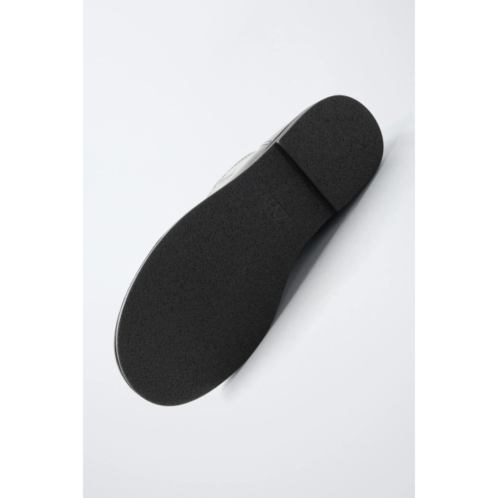 Лаковые ботильоны