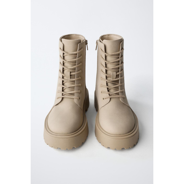 БОТИНКИ СО ШНУРОВКОЙ