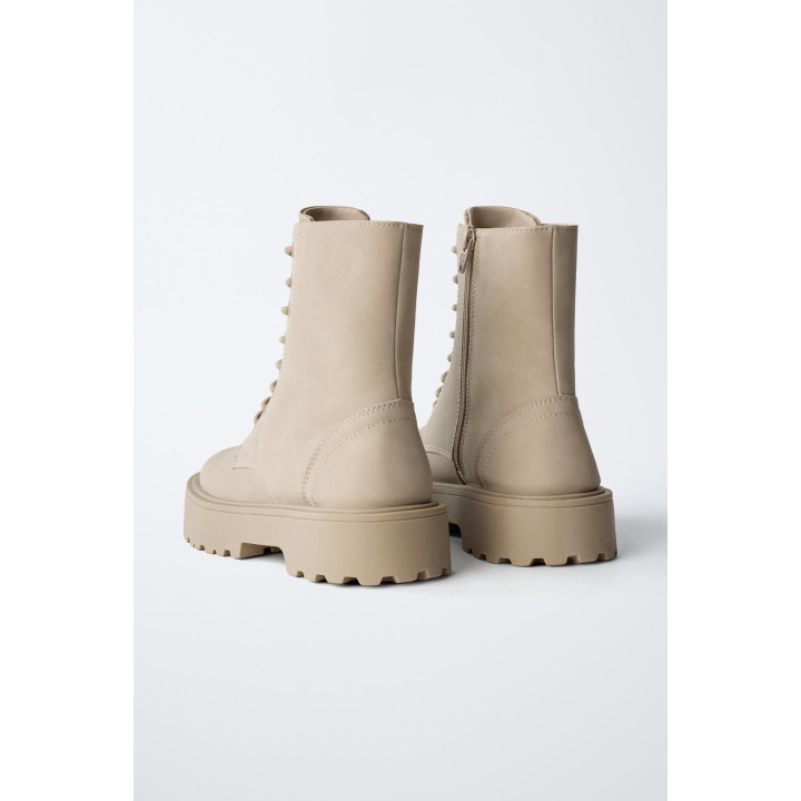 БОТИНКИ СО ШНУРОВКОЙ