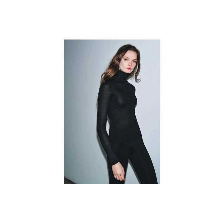 ВЯЗАНЫЙ СВИТЕР С ВЫСОКИМ ВОРОТНИКОМ ИЗ ШЕРСТИ