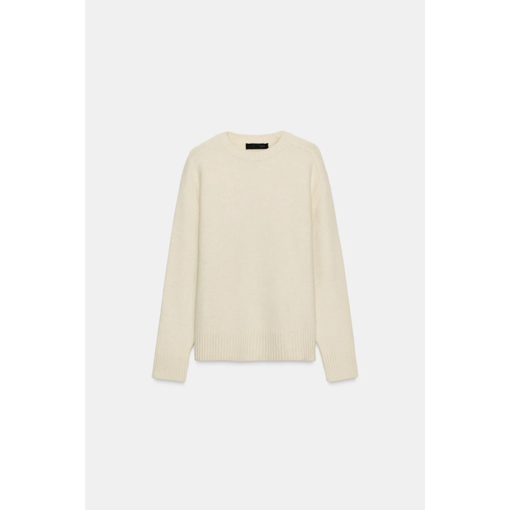 ОДНОТОННЫЙ СВИТЕР