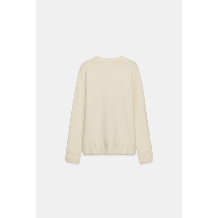 ОДНОТОННЫЙ СВИТЕР