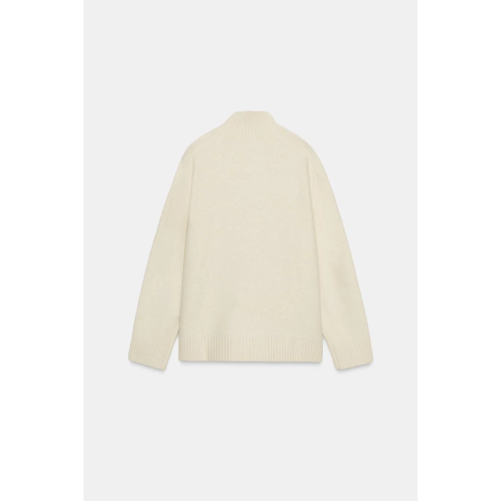 ОДНОТОННЫЙ СВИТЕР С ВЫСОКИМ ВОРОТНИКОМ