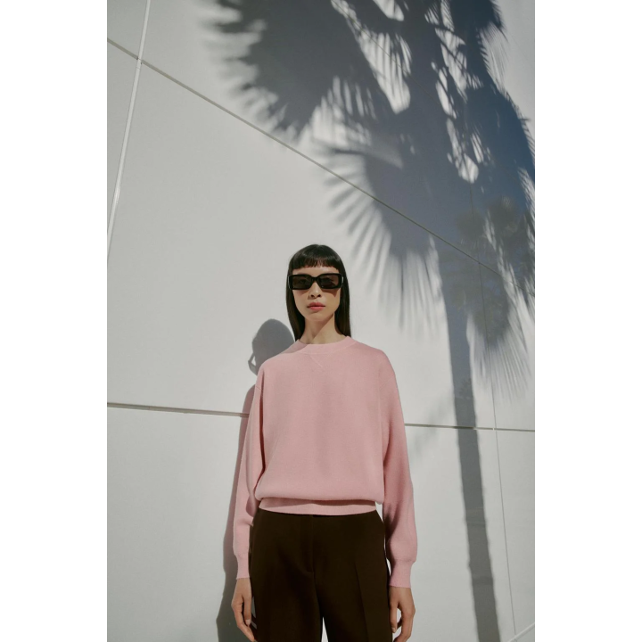 ОДНОТОННЫЙ СВИТЕР