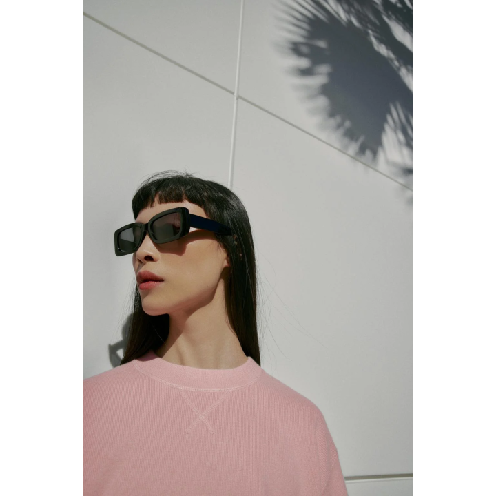 ОДНОТОННЫЙ СВИТЕР