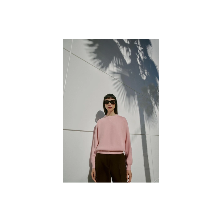 ОДНОТОННЫЙ СВИТЕР