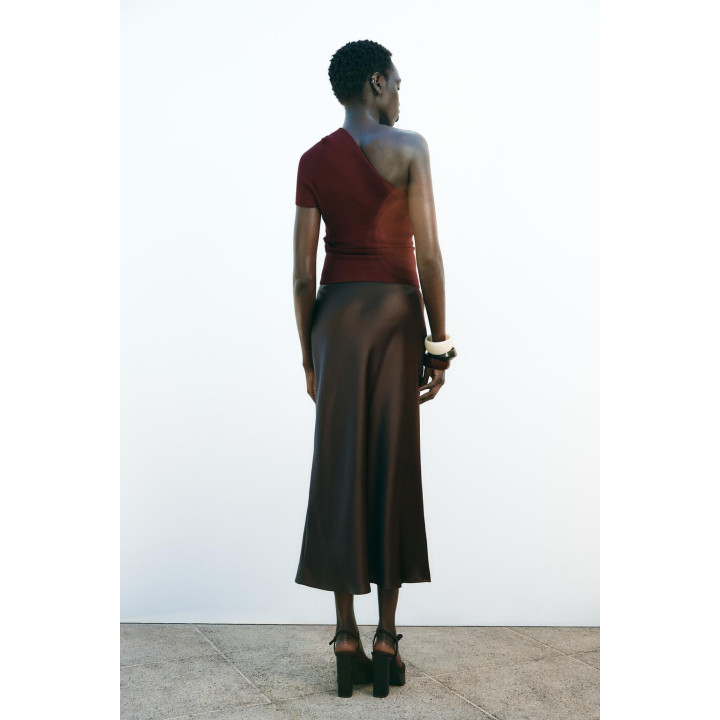 АТЛАСНАЯ ЮБКА МИДИ