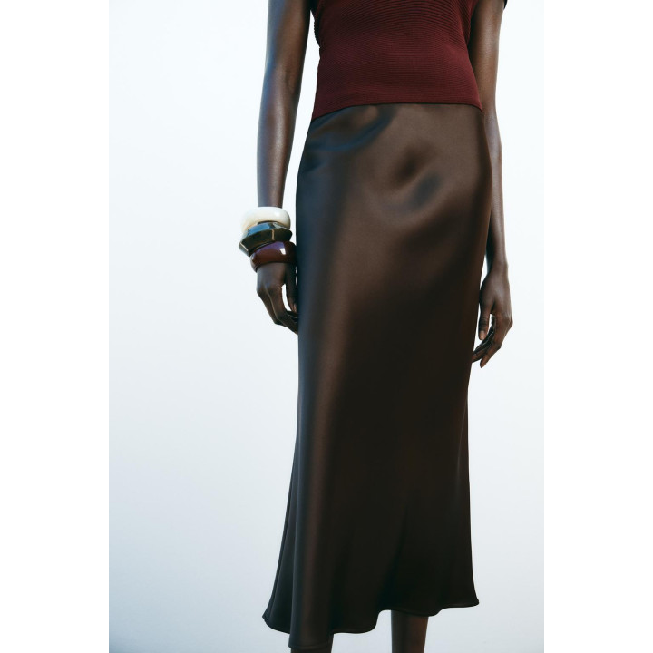 АТЛАСНАЯ ЮБКА МИДИ