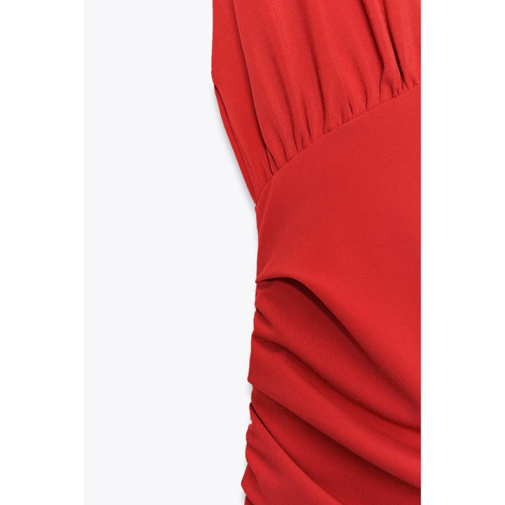 КОРОТКОЕ ПЛАТЬЕ С ПОДПЛЕЧНИКАМИ