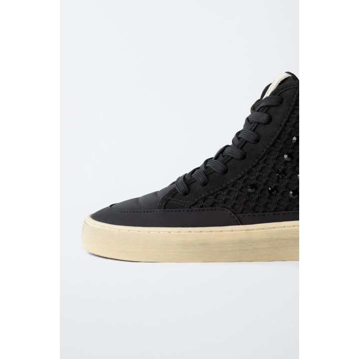 ВЫСОКИЕ КЕДЫ СО СТРАЗАМИ