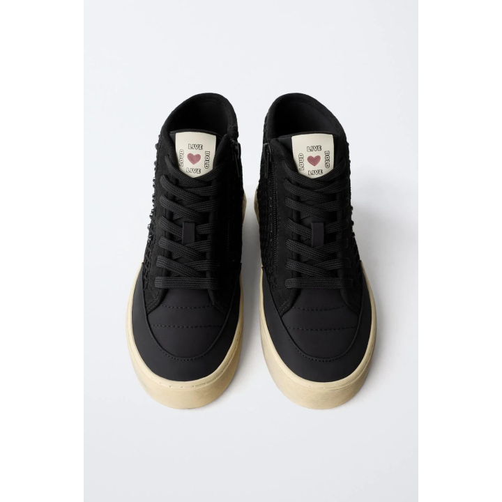 ВЫСОКИЕ КЕДЫ СО СТРАЗАМИ