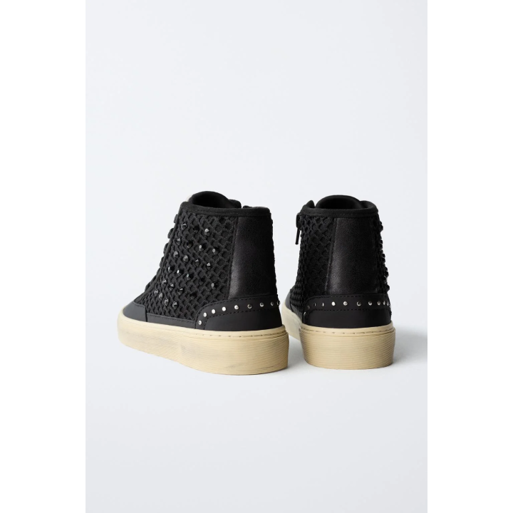 ВЫСОКИЕ КЕДЫ СО СТРАЗАМИ