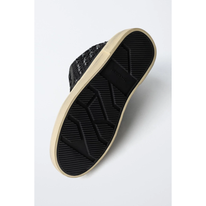 ВЫСОКИЕ КЕДЫ СО СТРАЗАМИ